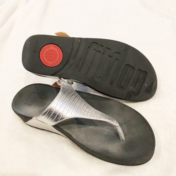 Black and Metallic Silver Flip Flops - Picture 4 of 5
